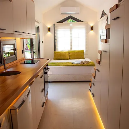 فندق Suna Village & 3*
