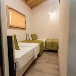 Suna Village & Φετιγιέ