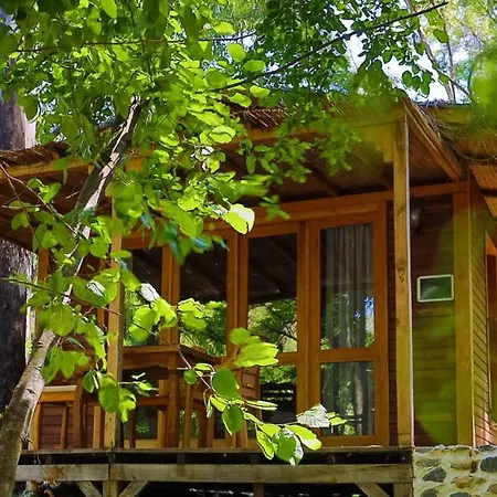 Suna Village & 3*
