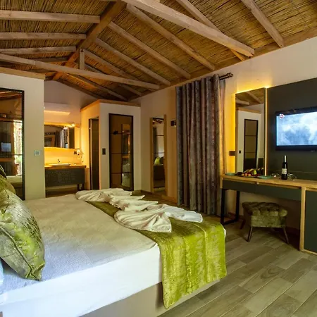 Suna Village & 3*