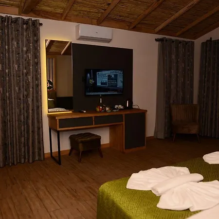 Suna Village & 3*
