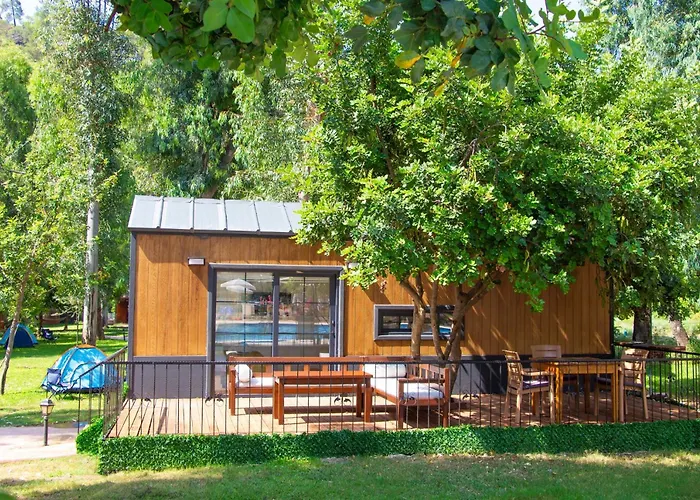 מלון Suna Village & פאטהיה