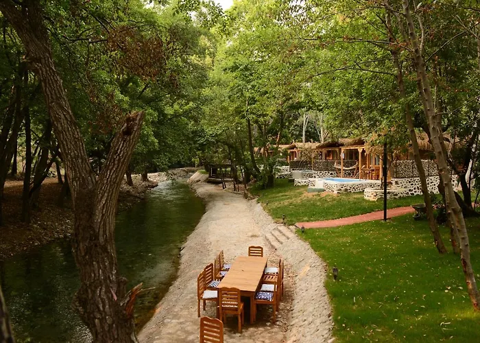 Suna Village & מלון