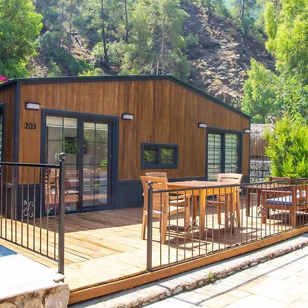 Szálloda Suna Village &