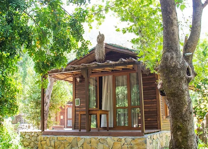 Hotel Suna Village & 3*