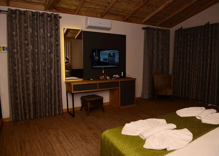 Suna Village & 3*